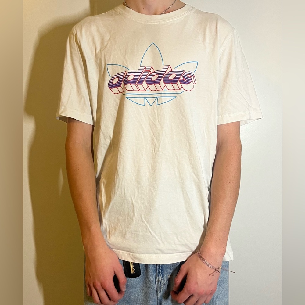 Adidas White Tee retro look